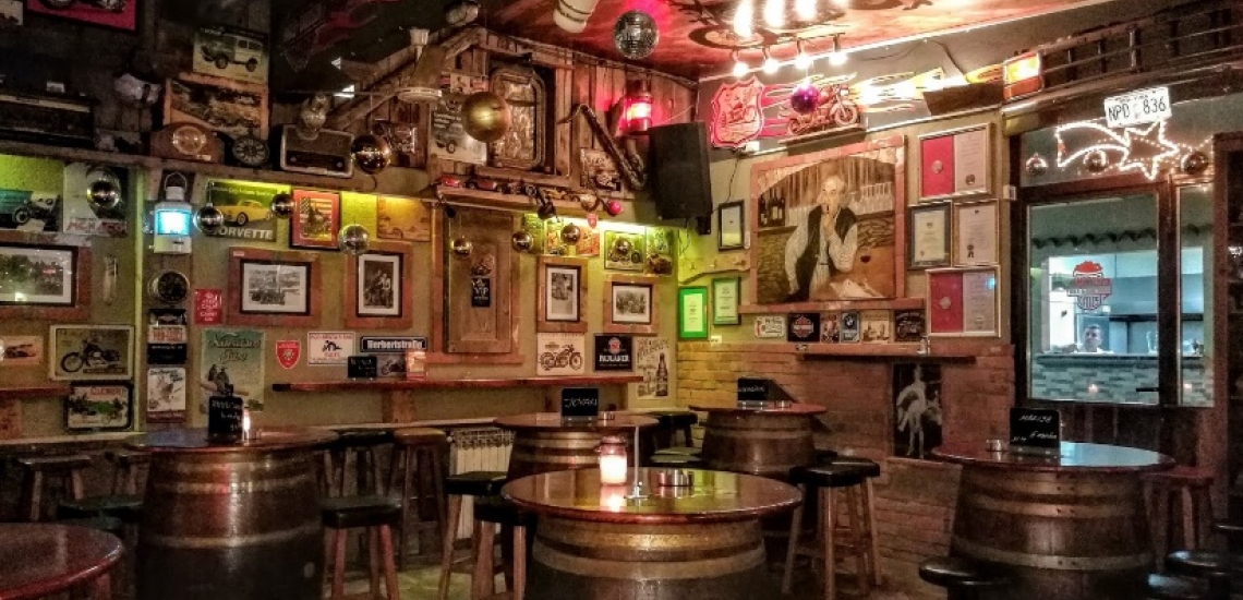 Beer &amp; Bar Jadran Kod Krsta in Budva