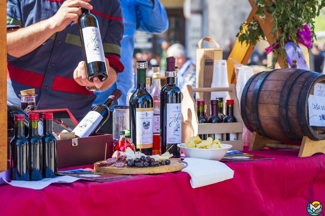 Ярмарка вина в Черногории