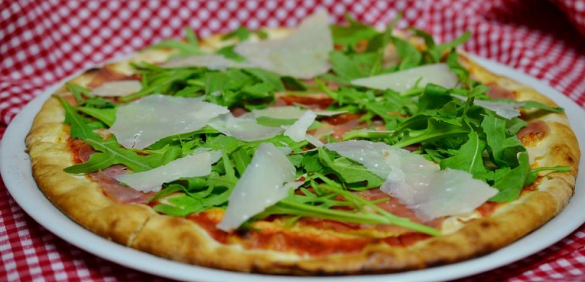 Spaghetti — Music &amp; Italian food, ресторан итальянской кухни Spaghetti в Будве